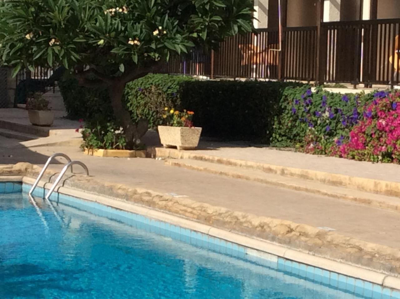 Kings Annex Aparthotel Paphos Exterior foto