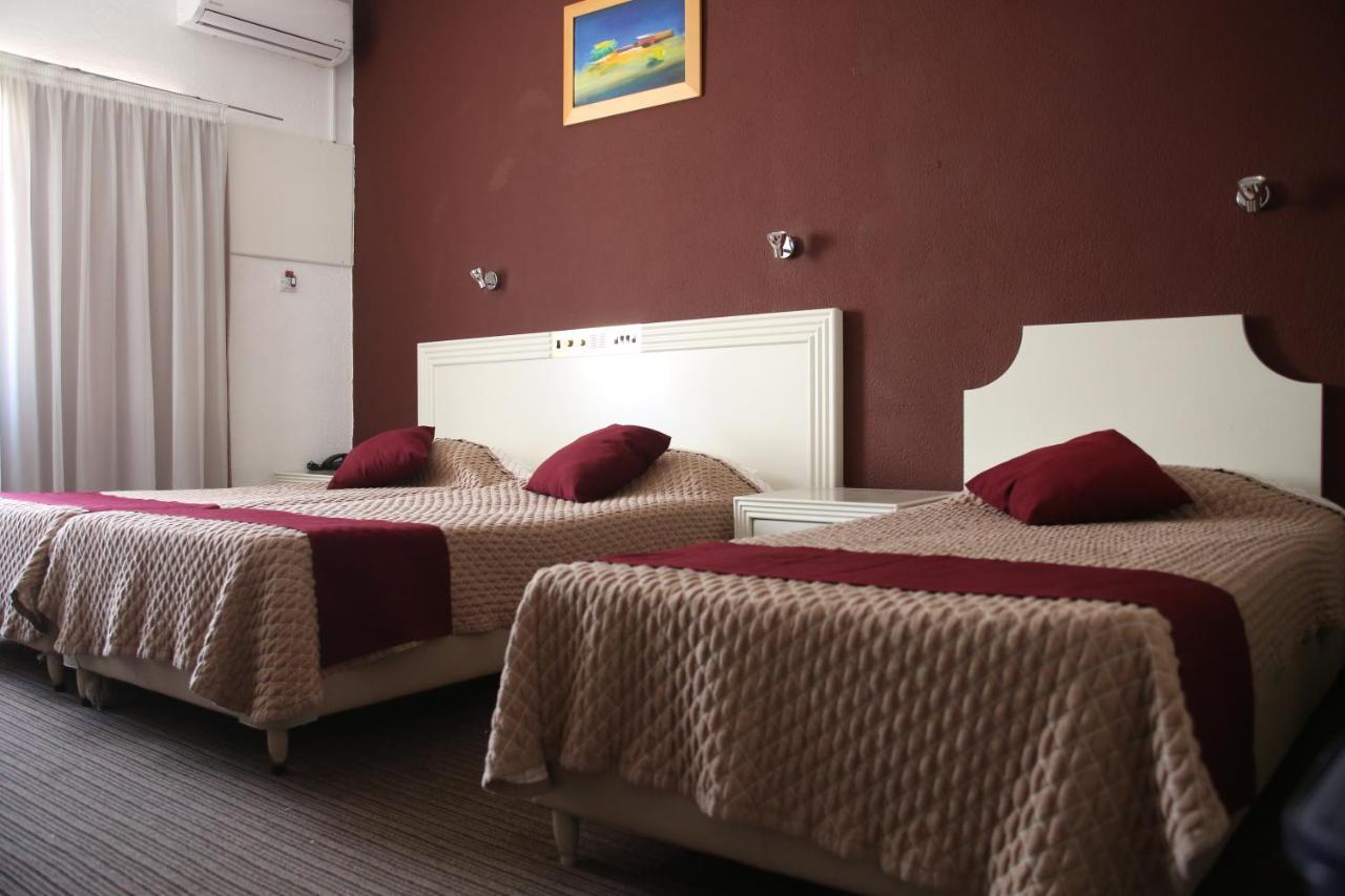 Kings Annex Aparthotel Paphos Exterior foto